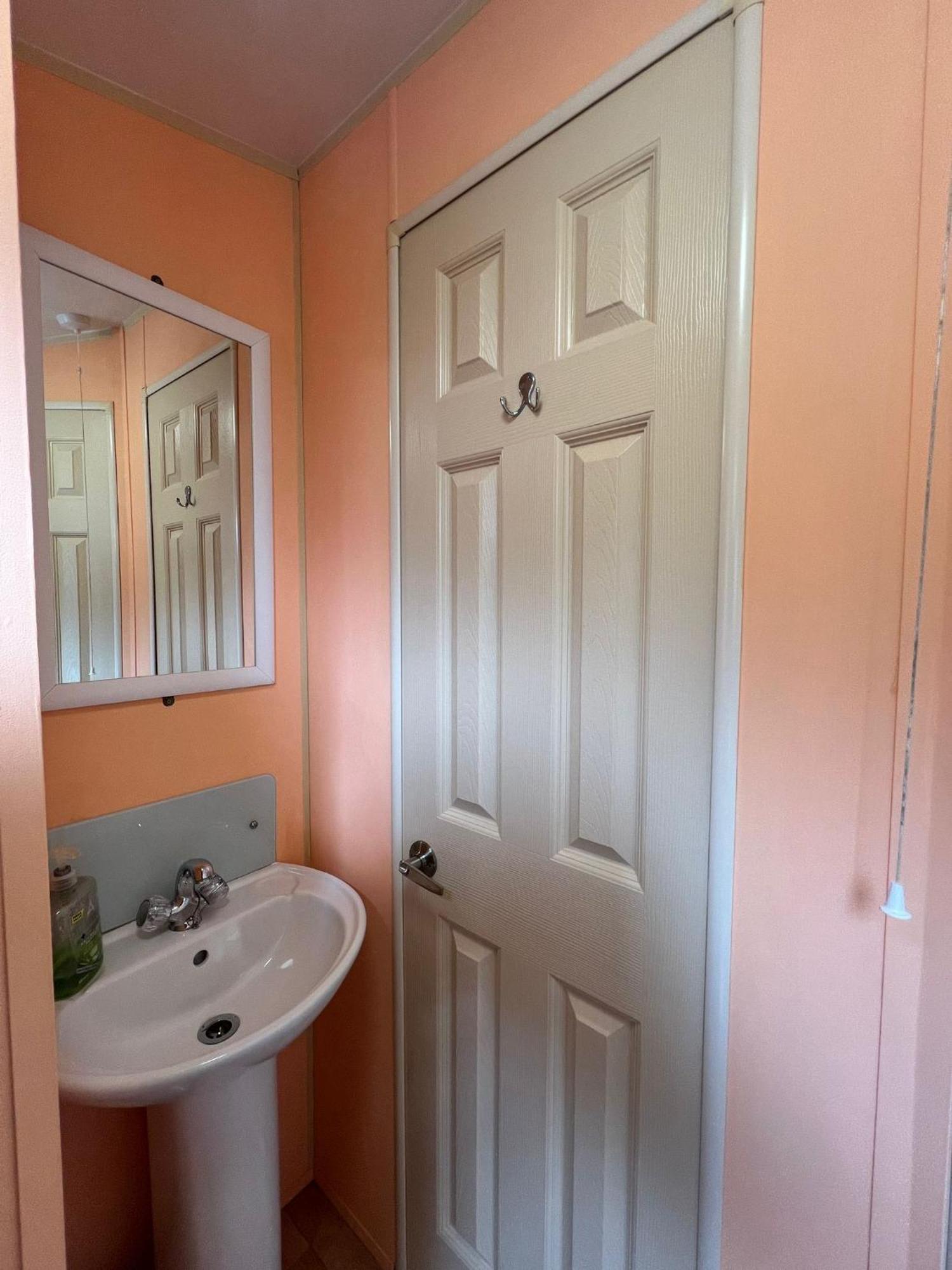 Light And Airy 2 Bedroom Mobile Home 阿伯里斯特威斯 外观 照片